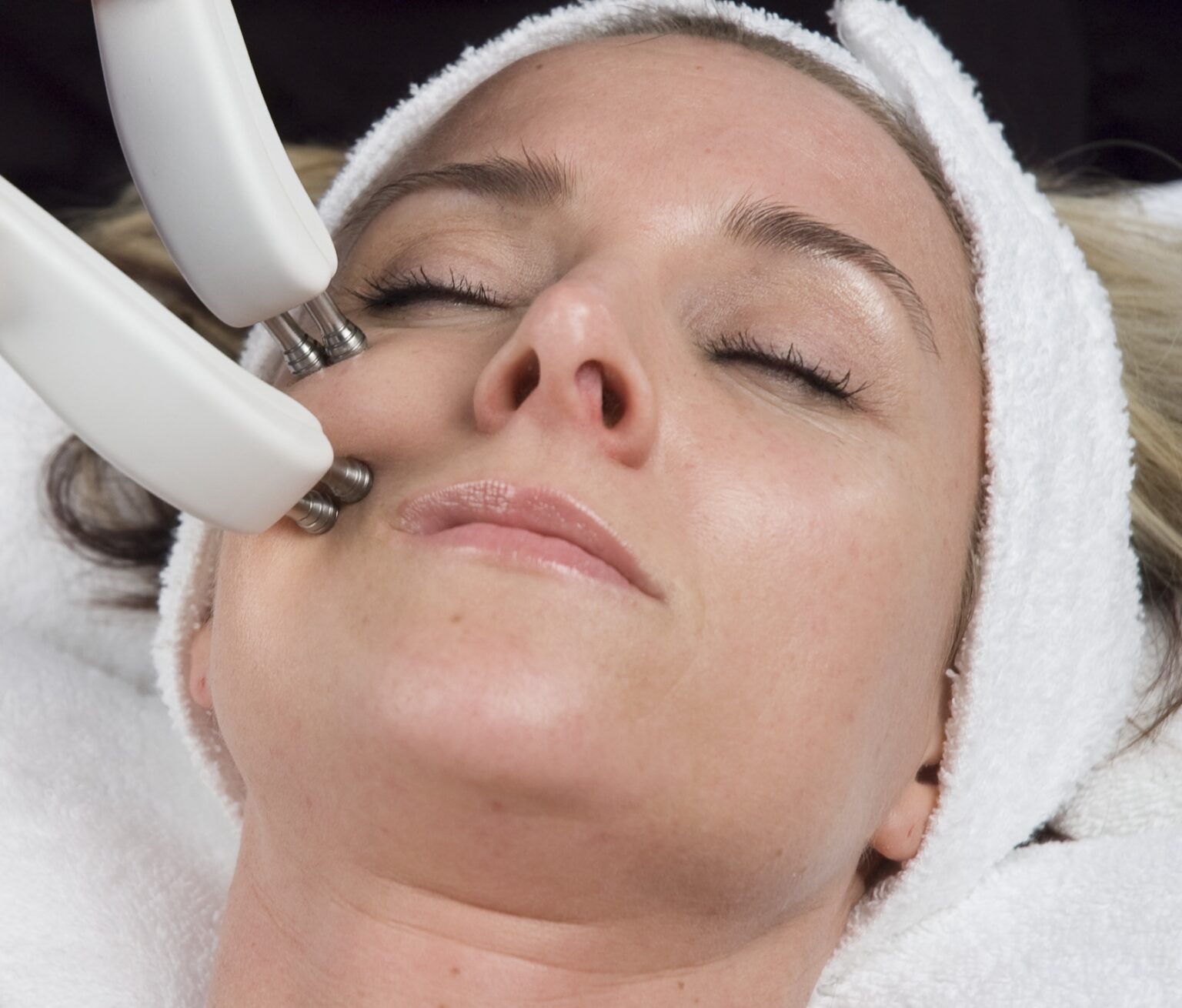 Microcurrent Facial Ricochet The Signs Of Aging