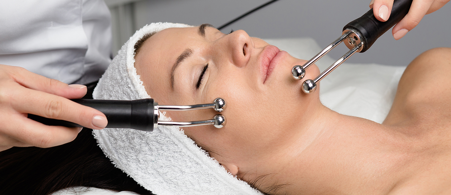 Microcurrent Facials: Discover Benefits & Other Facts